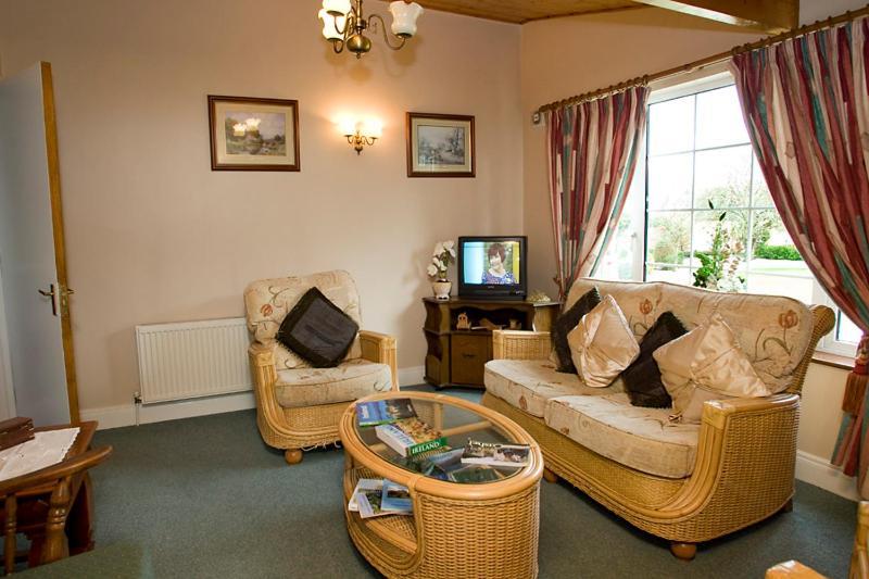 Copperfield House Bed & Breakfast Cashel  Exterior photo